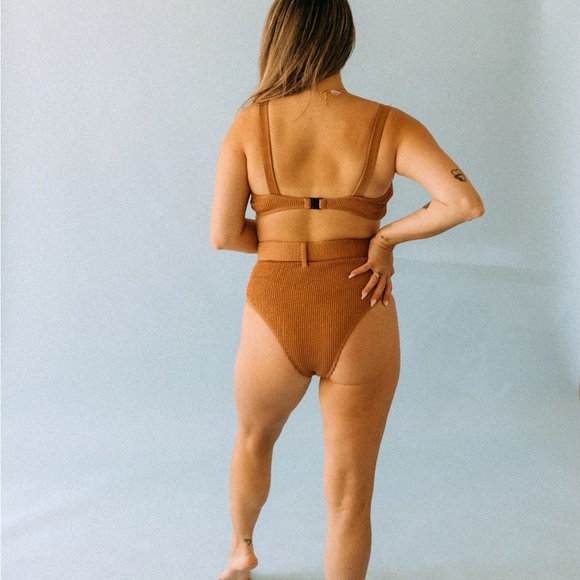 High Rise Bleted Tan Bikini Set - Picture 2 of 2